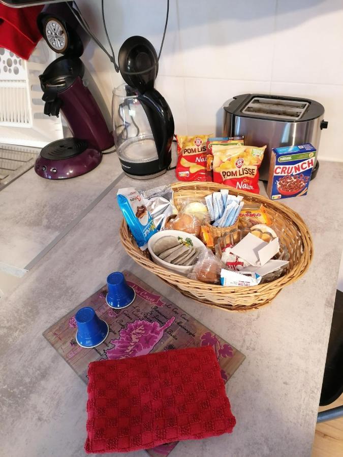L'abri Et L'atelier Du Jas Privatunterkunft *